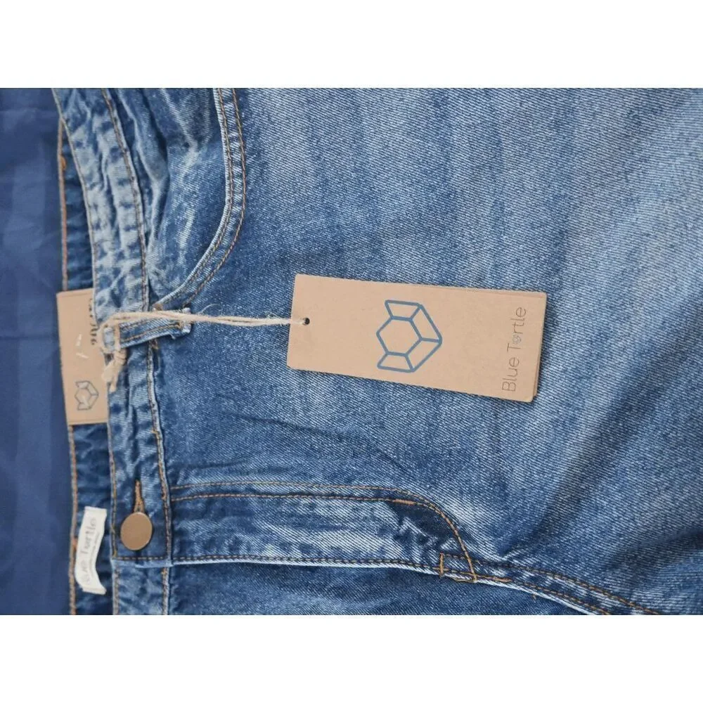 Blue Turtle Shockwave Distressed Mom Jeans Mid Rise Straight 4X